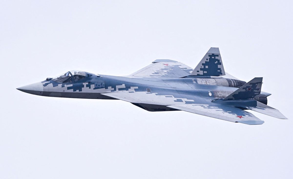 珠海航空ショーに登場したロシアの「Ｓｕ５７」第５世代戦闘機/Hector Retamal/AFP/Getty Images via CNN Newsource