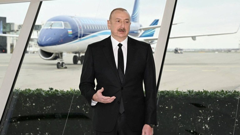 アゼルバイジャンのアリエフ大統領＝２９日/President of the Republic of Azerbaijan/Handout/Reuters