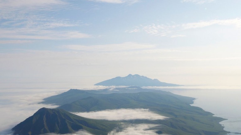 １８３１年の噴火の発生源であることがこのほど明らかになった千島列島の新知島/Oleg Dirksen