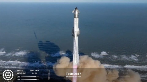 スペースＸの宇宙船が空中分解、残骸の影響で航空機に遅れ　ブースターのキャッチは２度目の成功