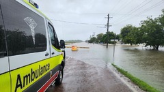 １人死亡、数千人が避難　オーストラリア北東部で大規模な洪水